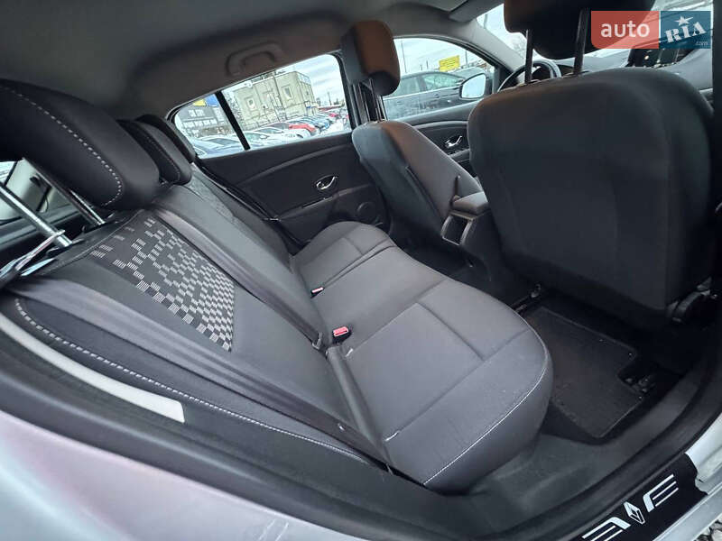 Хэтчбек Renault Megane 2013 в Стрые фото 31 Хэтчбек Renault Megane 2013 в Стрые