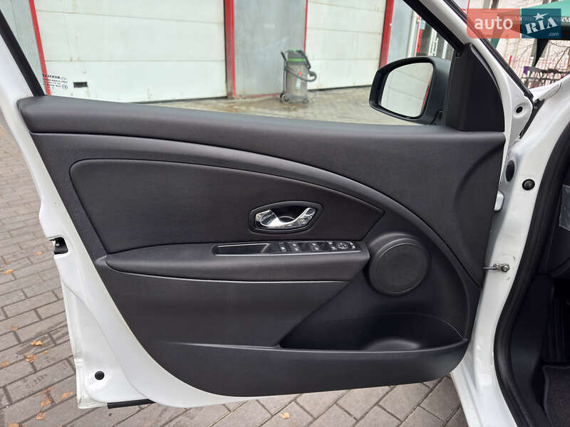 Универсал Renault Megane 2015 в Хмельницком фото 10 Универсал Renault Megane 2015 в Хмельницком