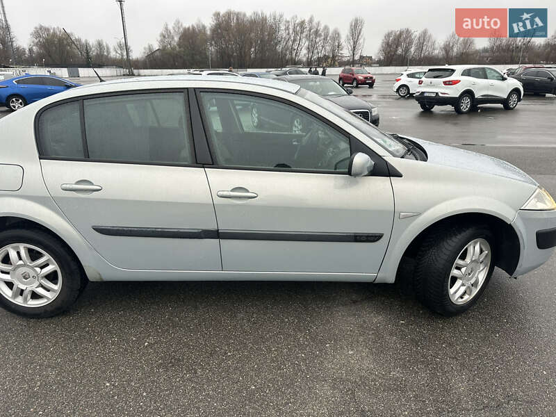 Седан Renault Megane 2004 в Киеве