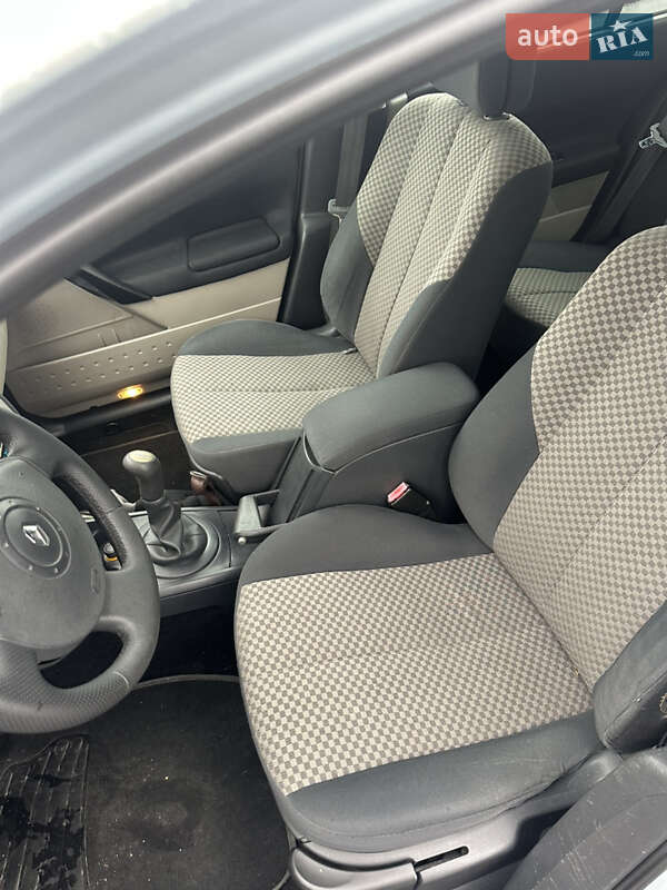 Седан Renault Megane 2004 в Киеве