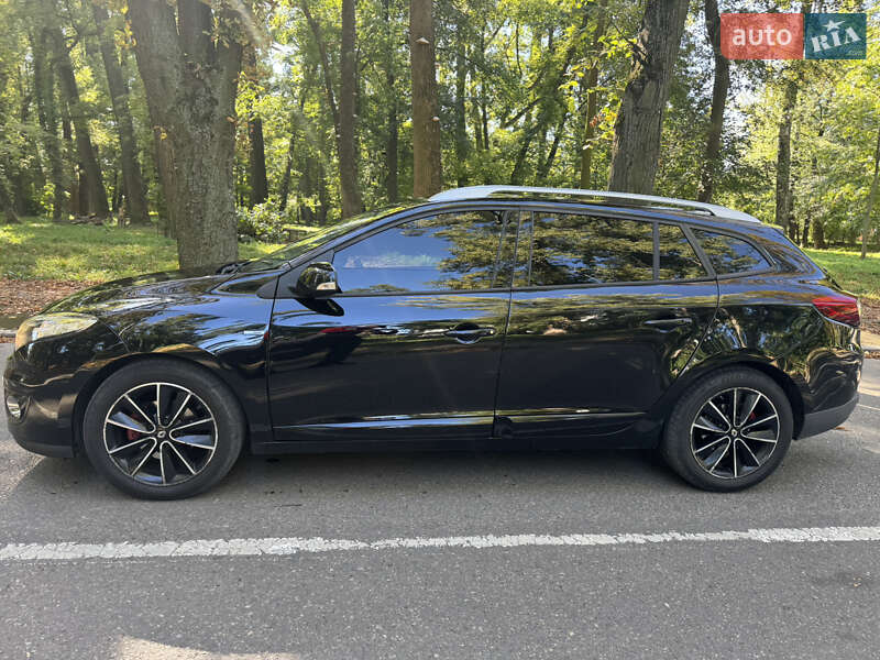 Універсал Renault Megane 2013 в Чернівцях