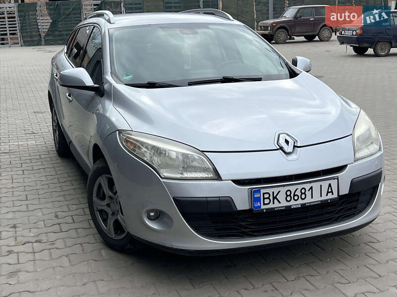 Універсал Renault Megane 2010 в Млиніві