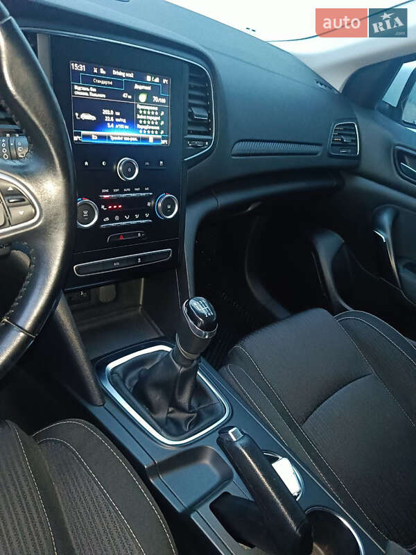 Хэтчбек Renault Megane 2017 в Александрие фото 14 Хэтчбек Renault Megane 2017 в Александрие