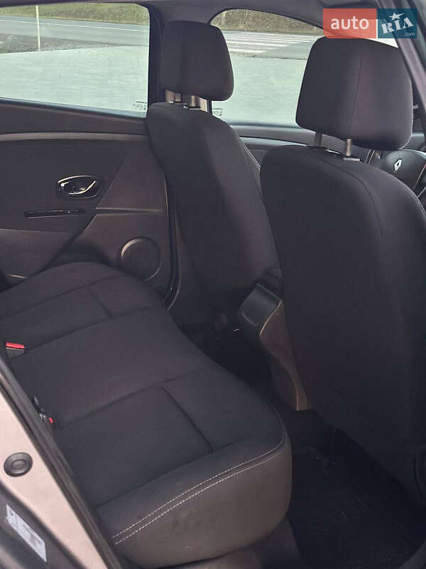 Хэтчбек Renault Megane 2013 в Черновцах фото 8 Хэтчбек Renault Megane 2013 в Черновцах