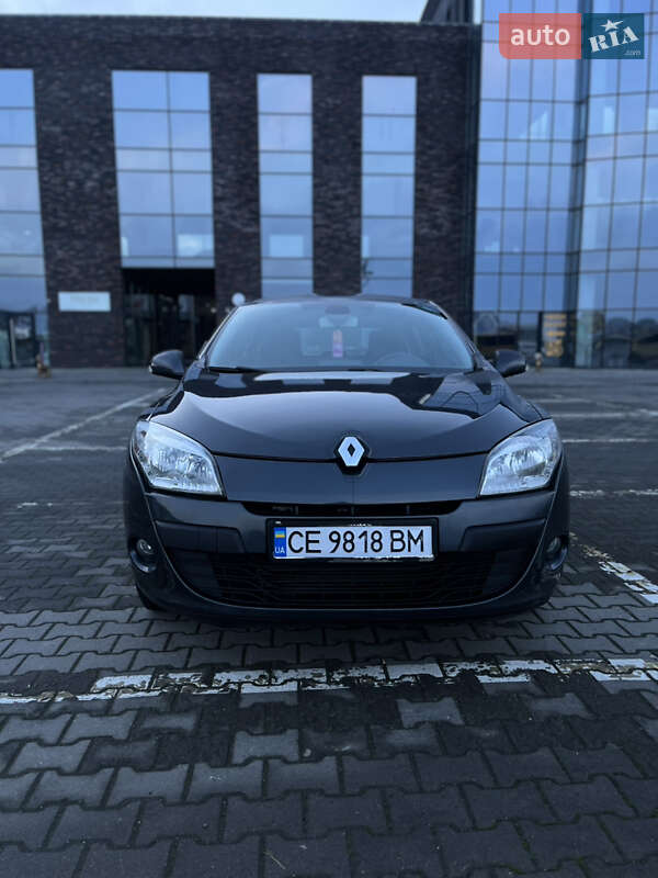 Хэтчбек Renault Megane 2011 в Черновцах