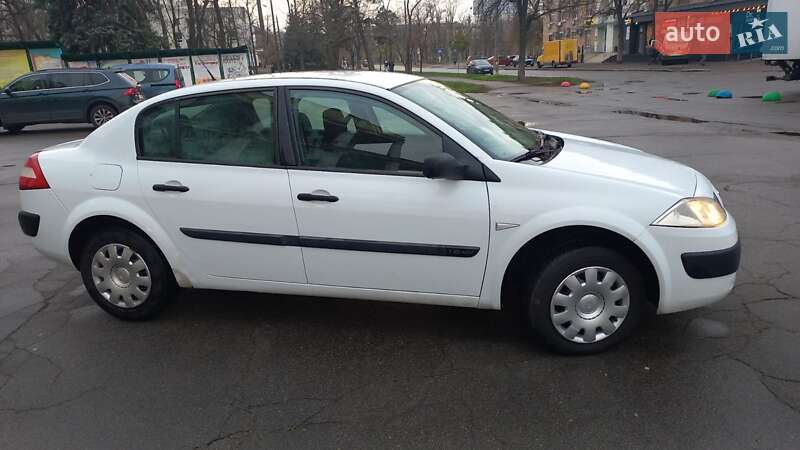 Седан Renault Megane 2005 в Києві фото 5 Седан Renault Megane 2005 в Києві