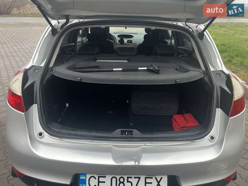 Хэтчбек Renault Megane 2010 в Горбовой фото 8 Хэтчбек Renault Megane 2010 в Горбовой