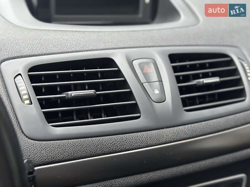 Универсал Renault Megane 2014 в Луцке фото 19 Универсал Renault Megane 2014 в Луцке