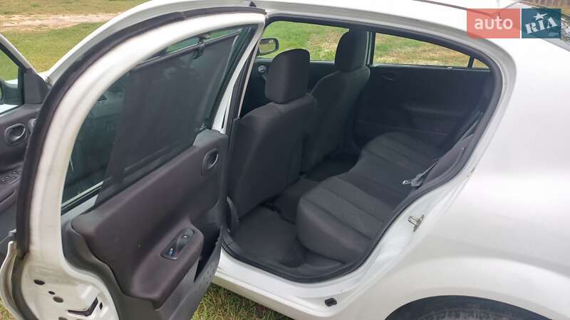 Седан Renault Megane 2005 в Києві фото 13 Седан Renault Megane 2005 в Києві