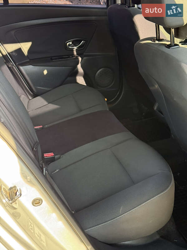 Універсал Renault Megane 2011 в Первомайську