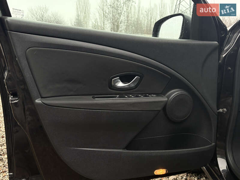 Универсал Renault Megane 2011 в Харькове фото 11 Универсал Renault Megane 2011 в Харькове