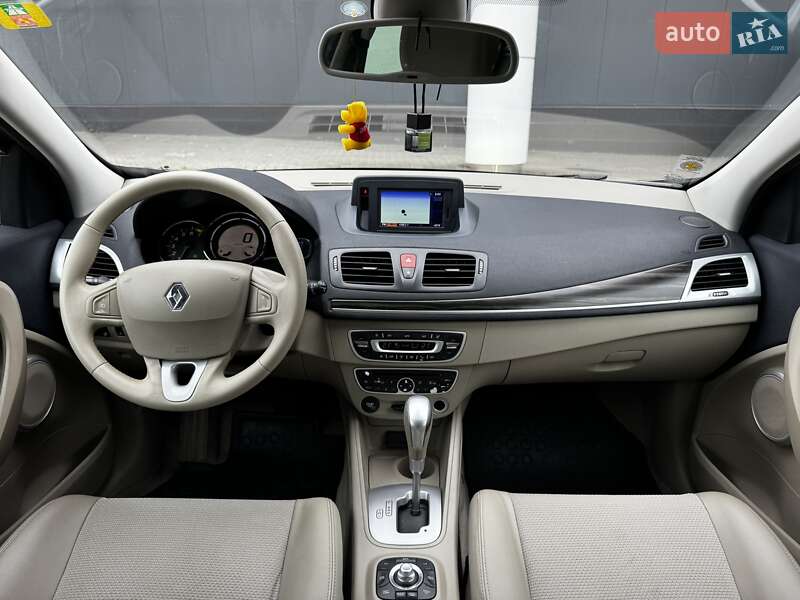 Универсал Renault Megane 2010 в Киеве фото 15 Универсал Renault Megane 2010 в Киеве