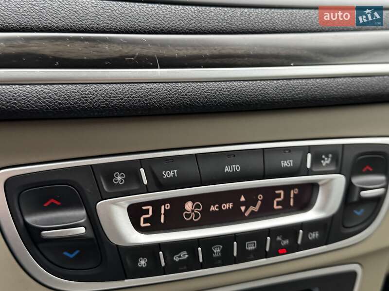 Универсал Renault Megane 2010 в Киеве фото 23 Универсал Renault Megane 2010 в Киеве