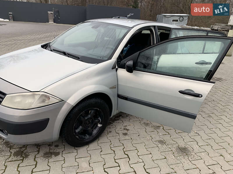 Хетчбек Renault Megane 2004 в Дрогобичі фото 10 Хетчбек Renault Megane 2004 в Дрогобичі