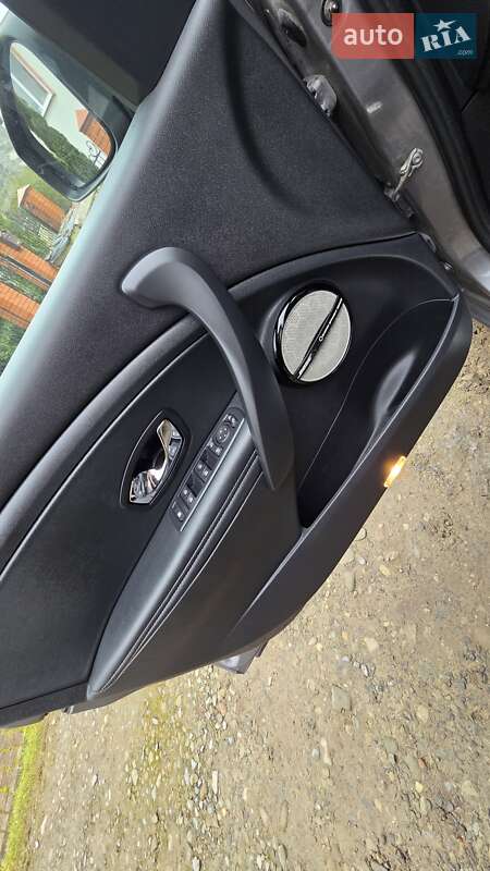 Универсал Renault Megane 2014 в Новом Роздоле