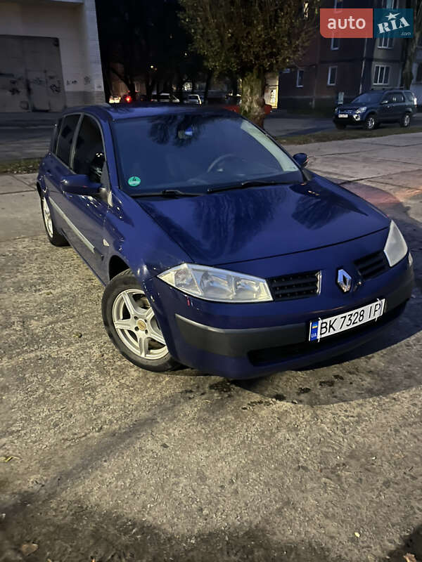 Хэтчбек Renault Megane 2004 в Вараше фото Хэтчбек Renault Megane 2004 в Вараше