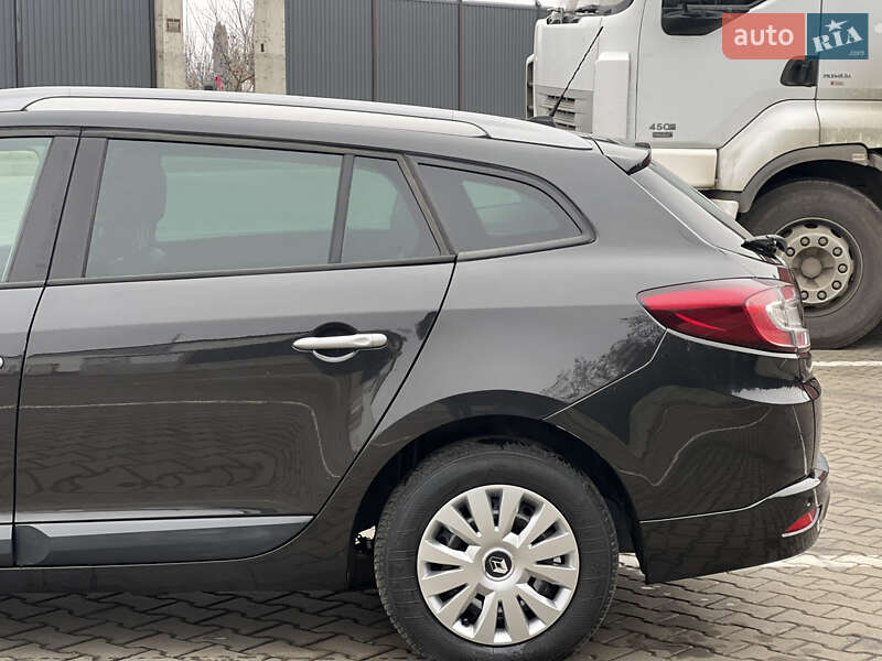 Универсал Renault Megane 2010 в Луцке фото 33 Универсал Renault Megane 2010 в Луцке
