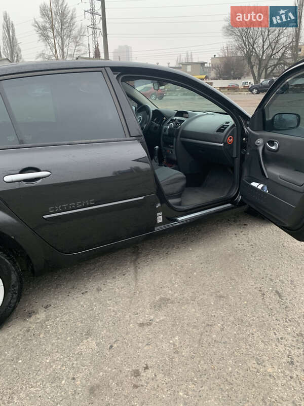 Седан Renault Megane 2009 в Києві фото 10 Седан Renault Megane 2009 в Києві