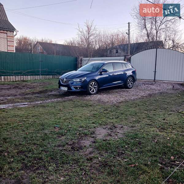 Универсал Renault Megane 2017 в Ромнах