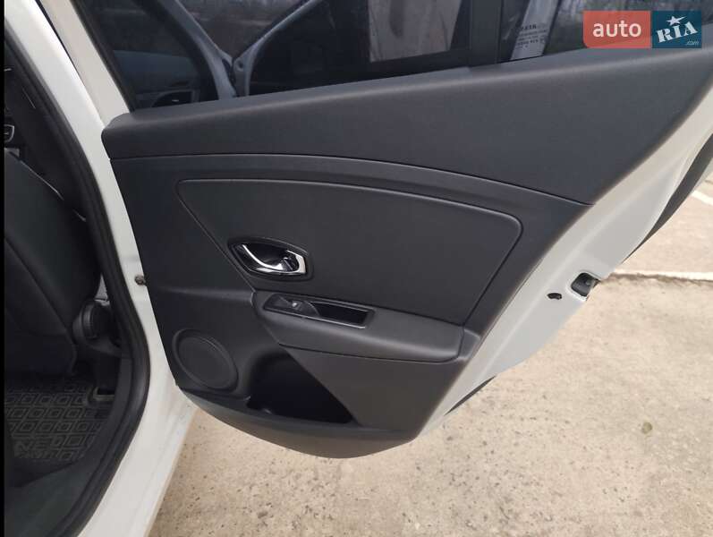 Хетчбек Renault Megane 2015 в Южноукраїнську