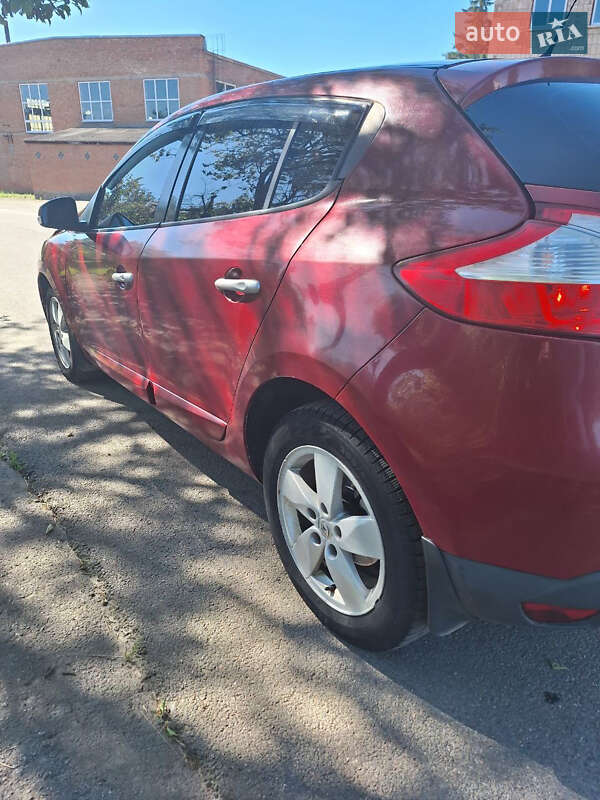 Купе Renault Megane 2010 в Дашеве фото 4 Купе Renault Megane 2010 в Дашеве