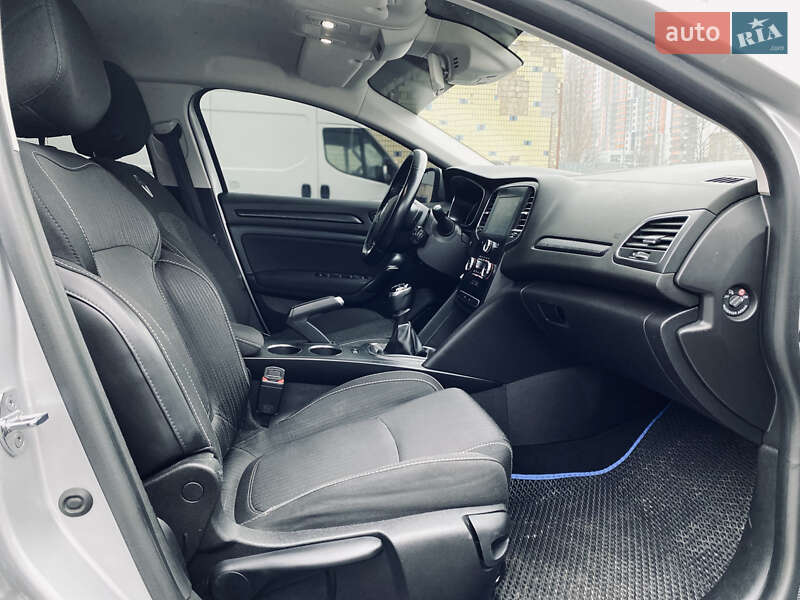 Універсал Renault Megane 2017 в Києві фото 23 Універсал Renault Megane 2017 в Києві