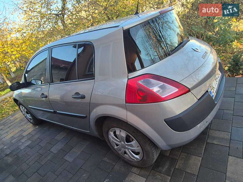 Хэтчбек Renault Megane 2005 в Дубно