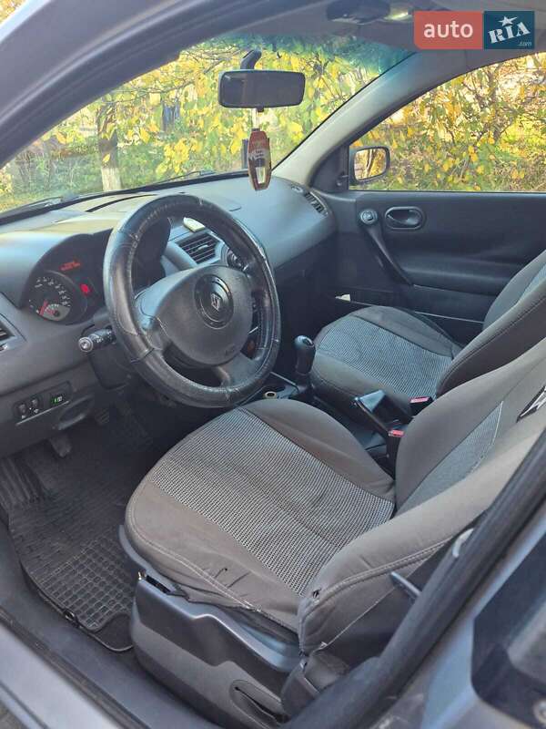 Хэтчбек Renault Megane 2005 в Дубно