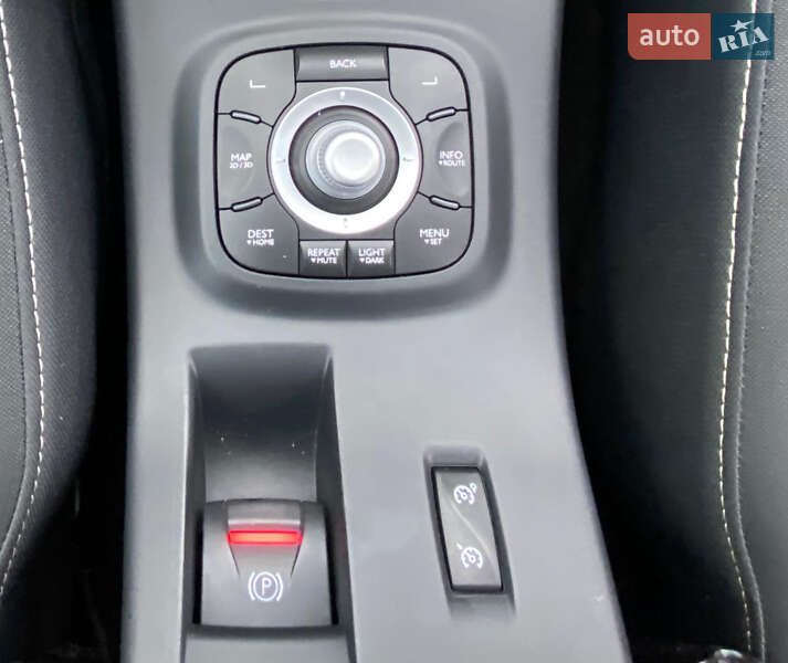 Хэтчбек Renault Megane 2015 в Ровно фото 21 Хэтчбек Renault Megane 2015 в Ровно