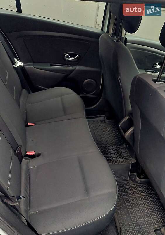 Универсал Renault Megane 2014 в Киеве