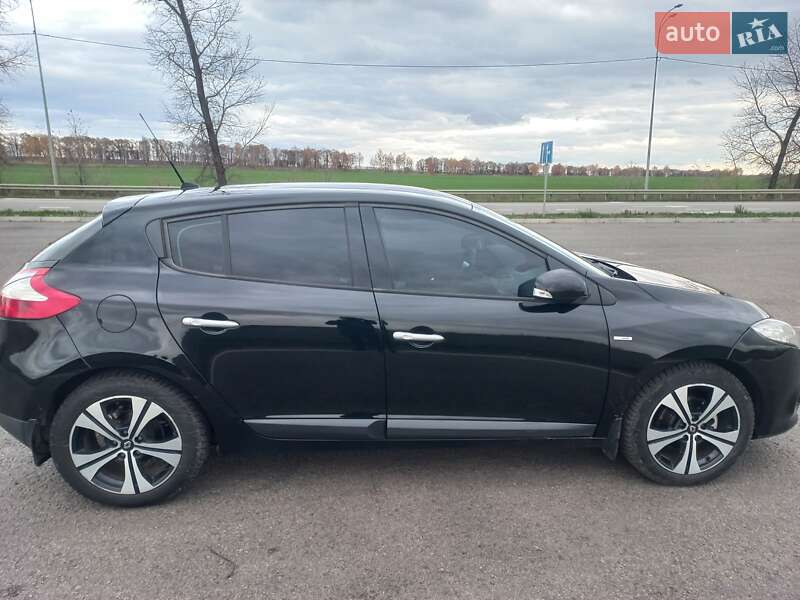 Хэтчбек Renault Megane 2011 в Ромнах