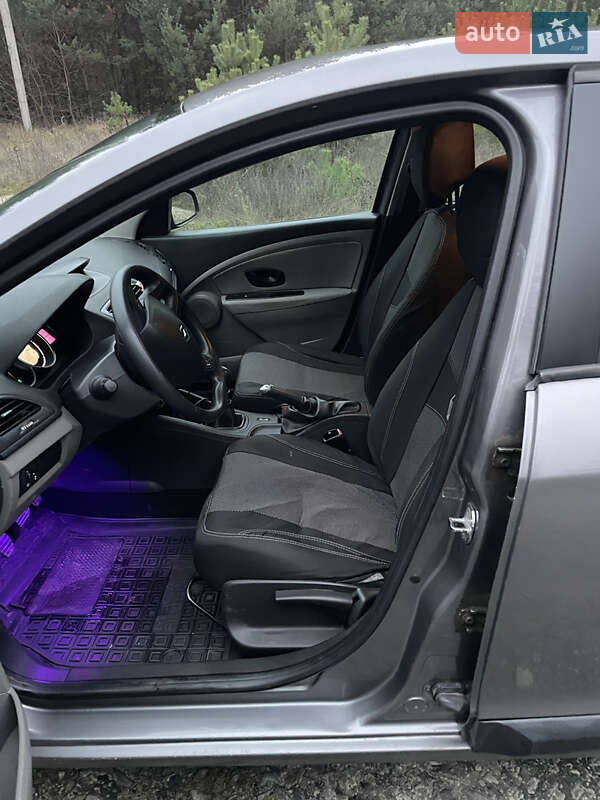 Універсал Renault Megane 2011 в Охтирці фото 14 Універсал Renault Megane 2011 в Охтирці