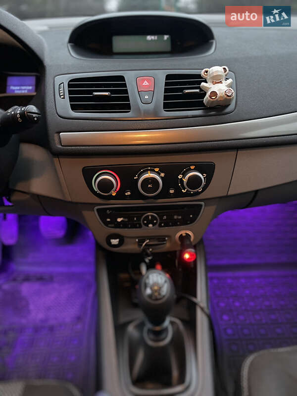 Універсал Renault Megane 2011 в Охтирці фото 17 Універсал Renault Megane 2011 в Охтирці