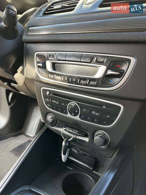 Хэтчбек Renault Megane 2009 в Хороле фото 28 Хэтчбек Renault Megane 2009 в Хороле