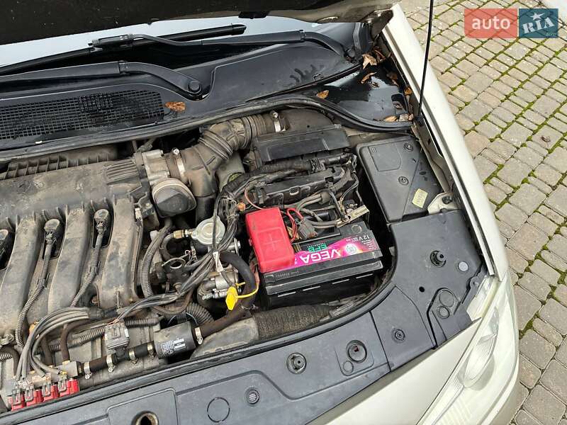 Кабриолет Renault Megane 2008 в Одессе фото 30 Кабриолет Renault Megane 2008 в Одессе