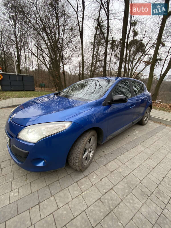 Хетчбек Renault Megane 2011 в Львові фото 7 Хетчбек Renault Megane 2011 в Львові