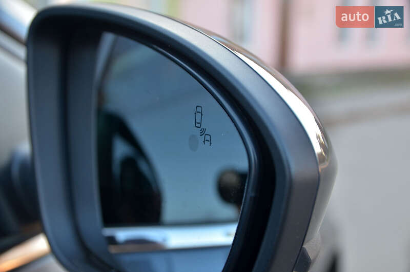 Универсал Renault Megane 2019 в Ромнах фото 15 Универсал Renault Megane 2019 в Ромнах