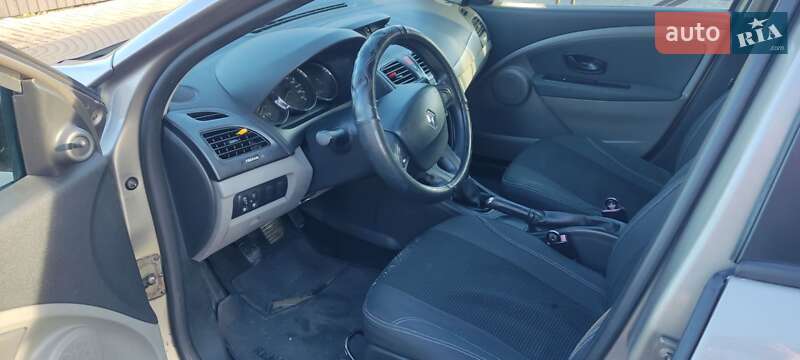 Хэтчбек Renault Megane 2010 в Прилуках