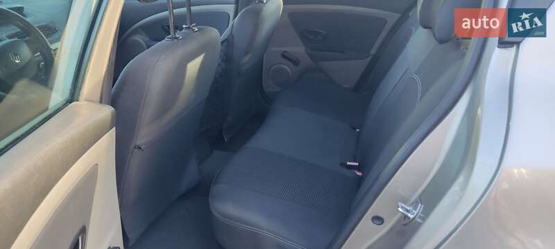 Хэтчбек Renault Megane 2010 в Прилуках