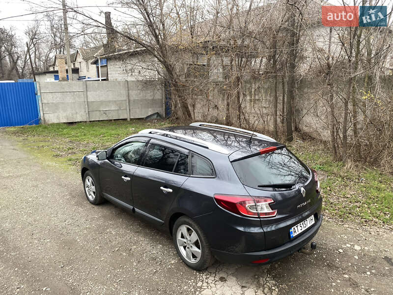 Универсал Renault Megane 2010 в Кривом Роге фото 7 Универсал Renault Megane 2010 в Кривом Роге