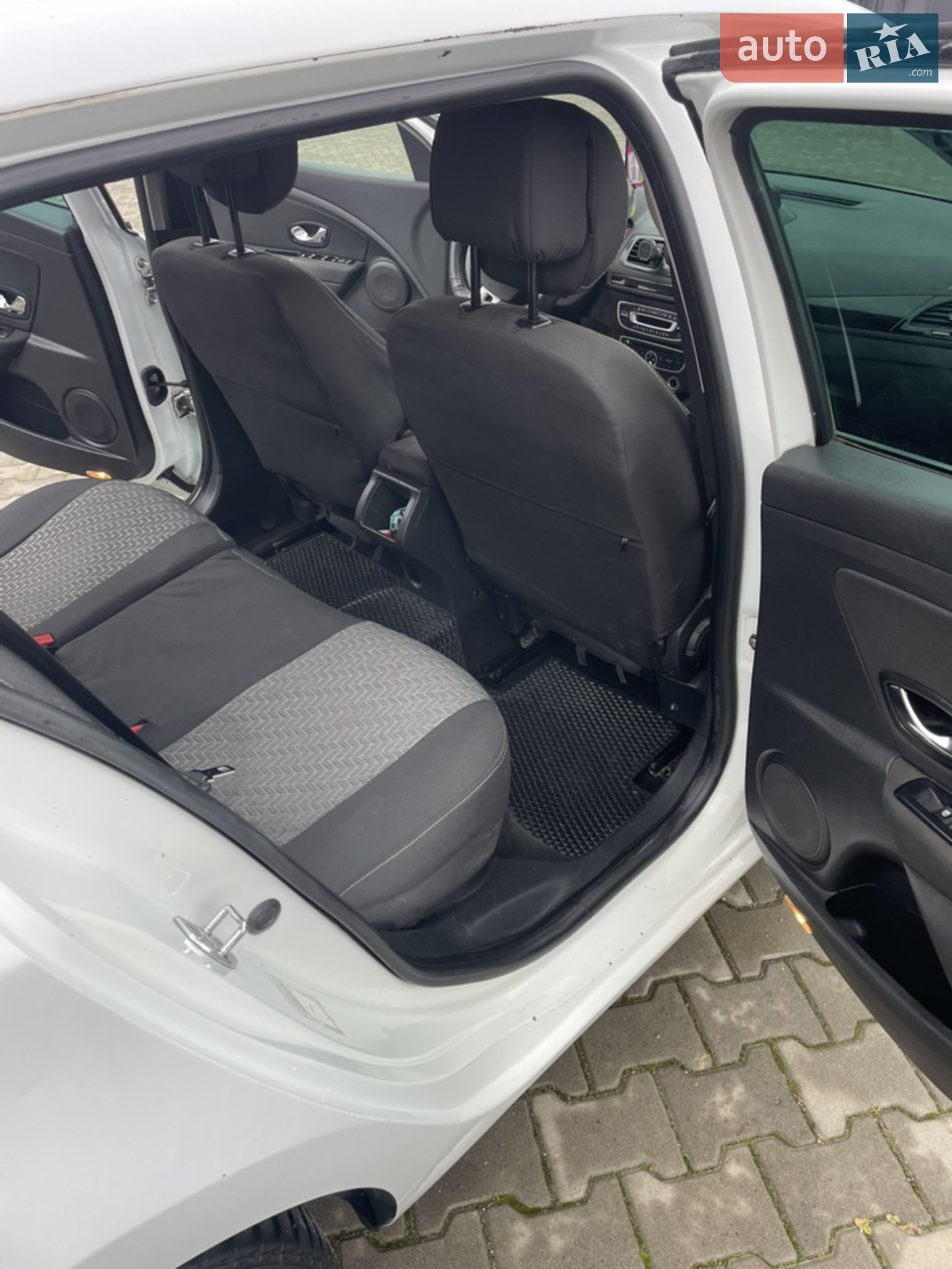 2012 Renault Megane - мініатюра 11