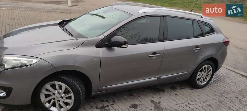 Универсал Renault Megane 2013 в Новоархангельске фото 9 Универсал Renault Megane 2013 в Новоархангельске