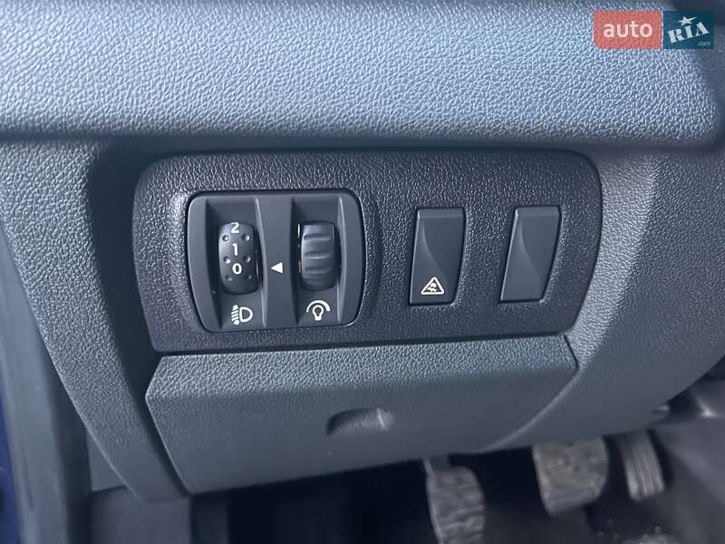 Универсал Renault Megane 2012 в Луцке фото 24 Универсал Renault Megane 2012 в Луцке