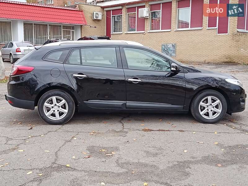 Універсал Renault Megane 2011 в Полтаві фото 4 Універсал Renault Megane 2011 в Полтаві