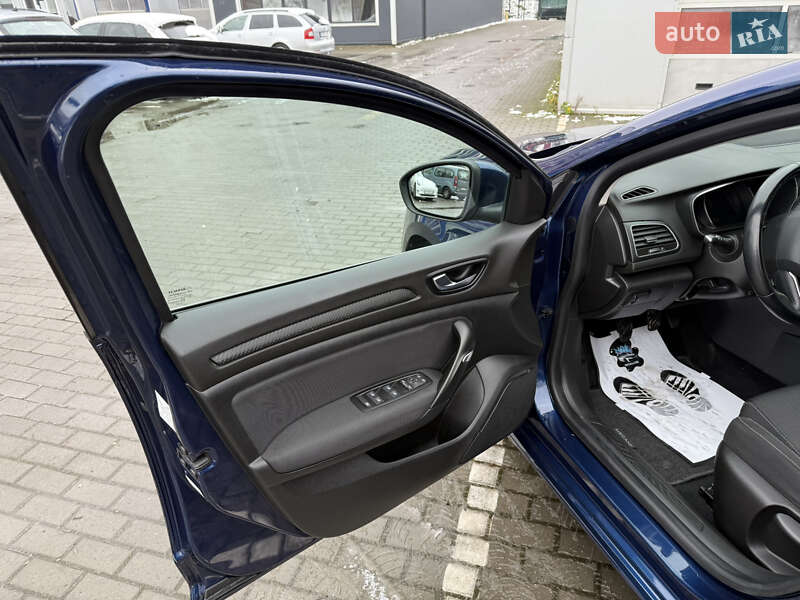 Универсал Renault Megane 2018 в Луцке фото 15 Универсал Renault Megane 2018 в Луцке