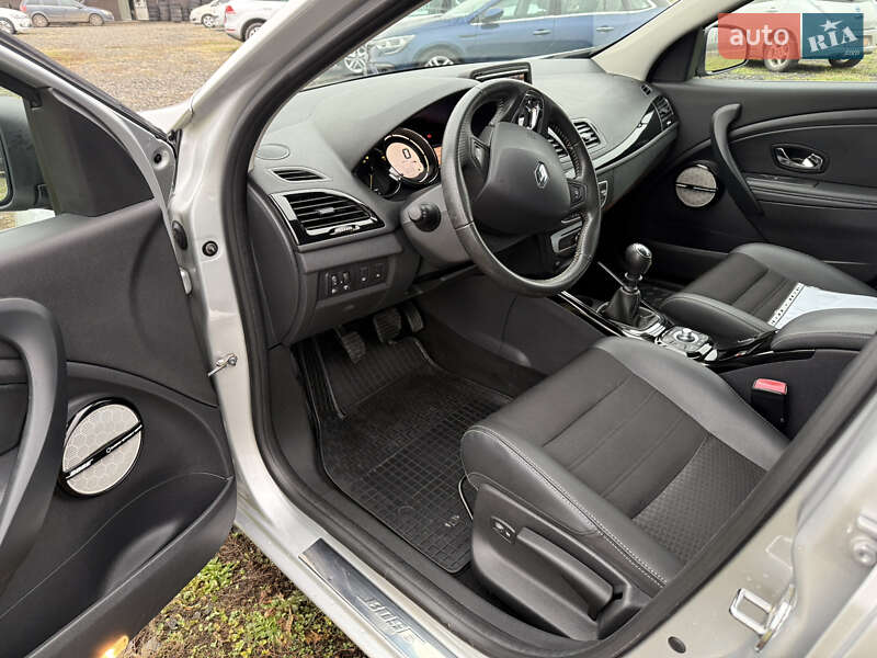 Универсал Renault Megane 2015 в Луцке фото 20 Универсал Renault Megane 2015 в Луцке