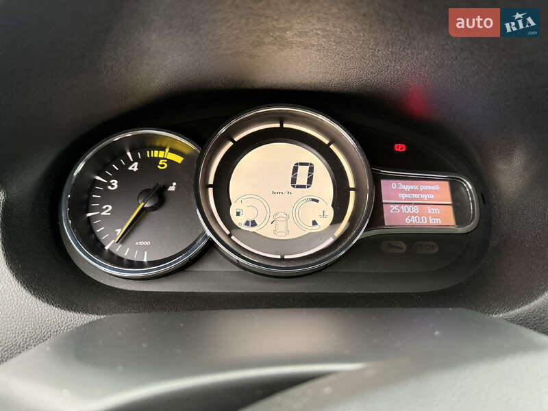 Универсал Renault Megane 2015 в Луцке фото 33 Универсал Renault Megane 2015 в Луцке