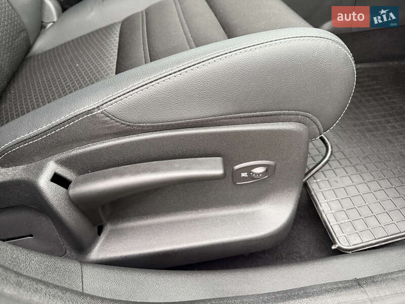 Универсал Renault Megane 2015 в Луцке фото 39 Универсал Renault Megane 2015 в Луцке