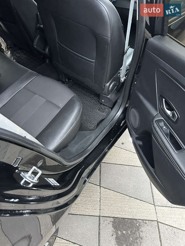 Универсал Renault Megane 2011 в Житомире фото 19 Универсал Renault Megane 2011 в Житомире