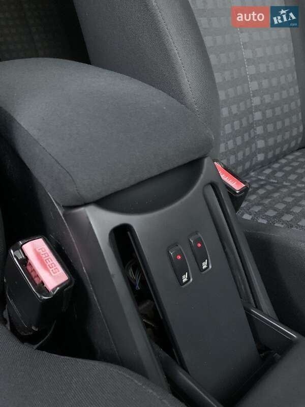 Универсал Renault Megane 2008 в Запорожье фото 89 Универсал Renault Megane 2008 в Запорожье